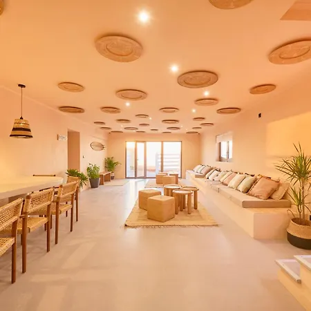 Albergue Wander Surf House