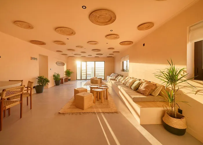 호스텔 Wander Surf House